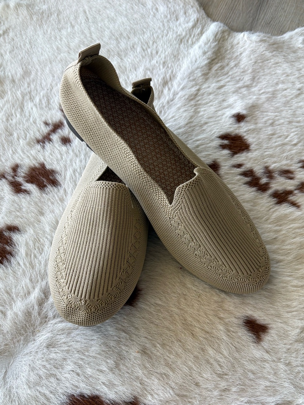 Women's Knit Slip-On Loafers in Taupe 9.5-10